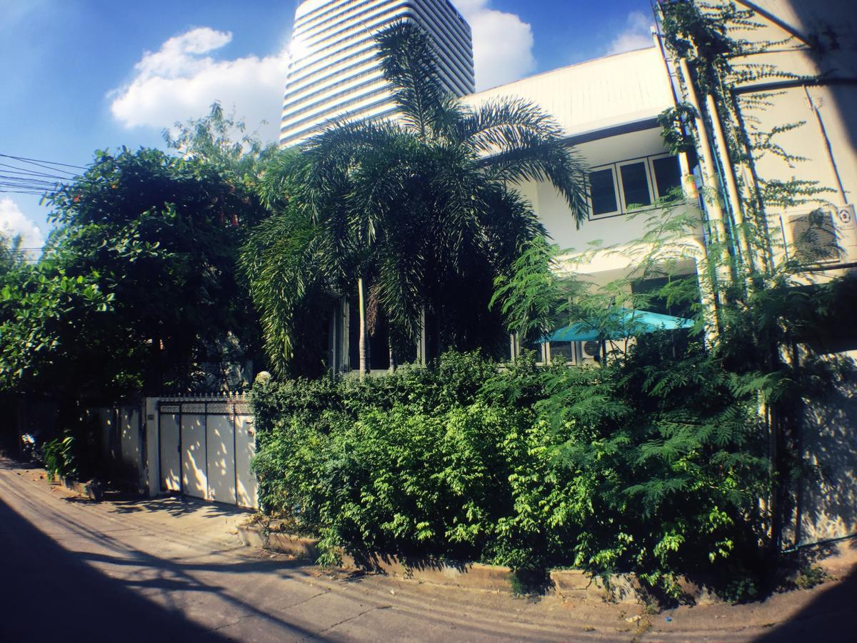 Lazy Blue House Otel Bangkok Dış mekan fotoğraf